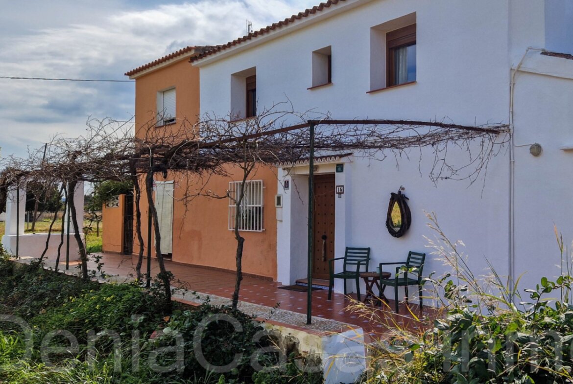 Geschakelde woning te koop in Dénia