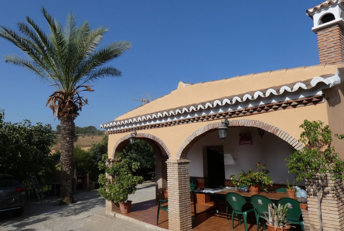 Finca te koop in Pizarra