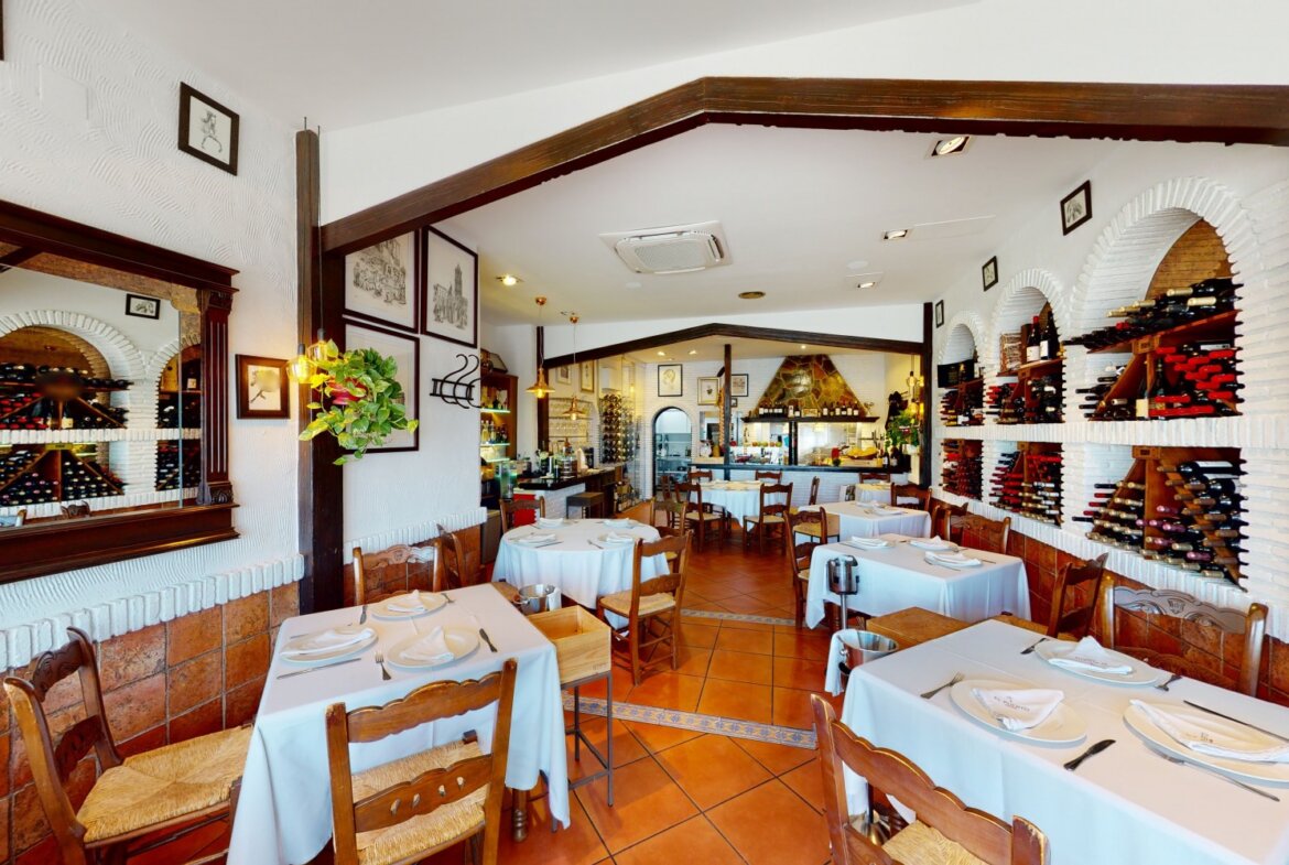 Geschakelde woning te koop in Caleta de Vélez