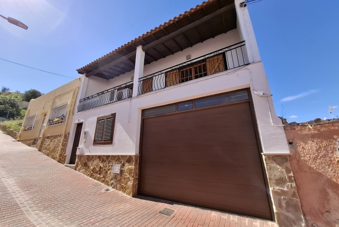 Geschakelde woning te koop in Turre