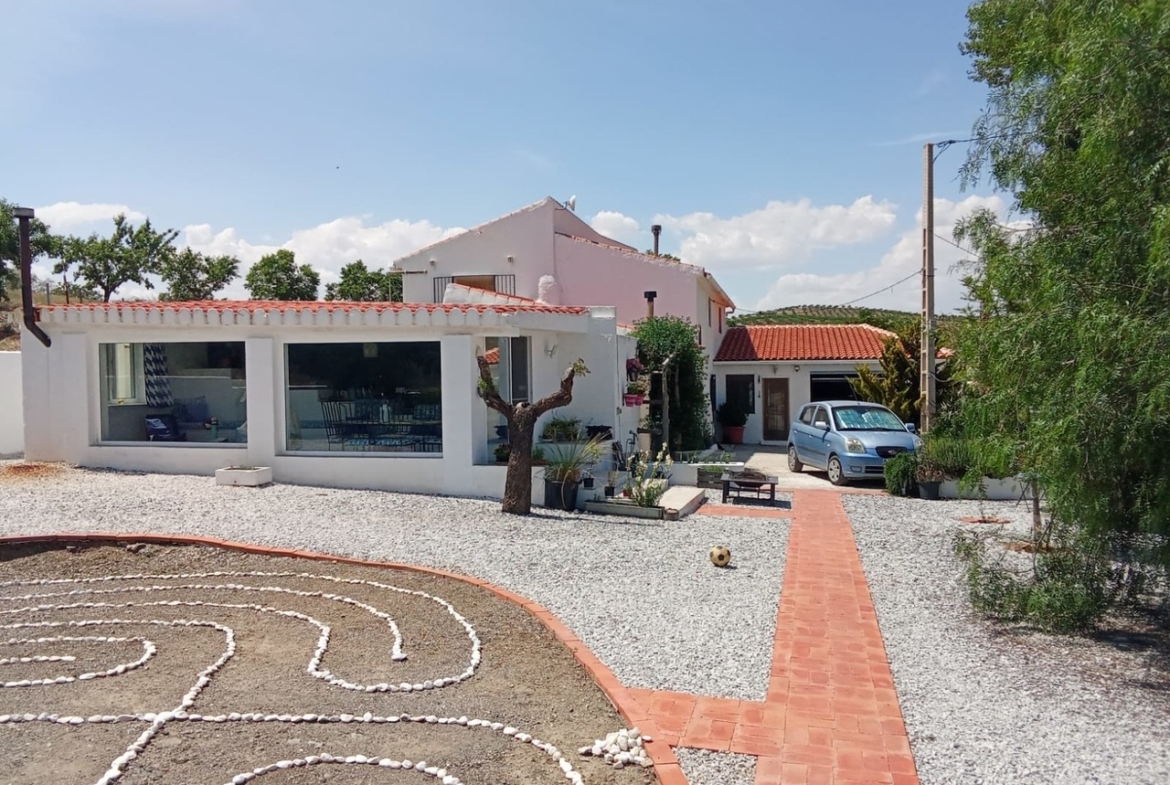 Cortijo te koop in Oria