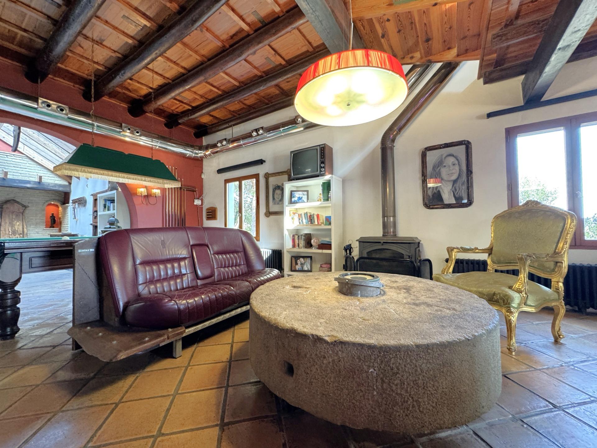 Vrijstaande villa met panoramisch uitzicht in Naquera