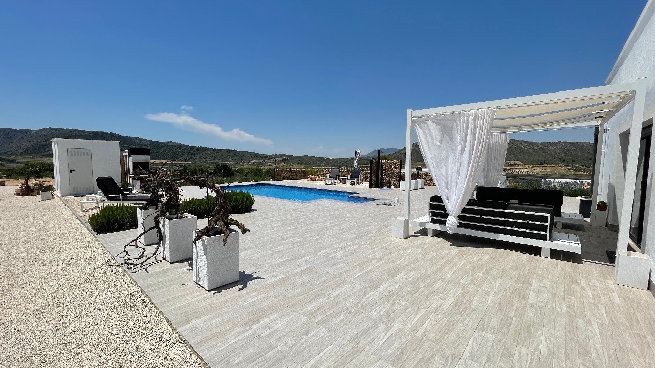 Villa te koop in Macisvenda