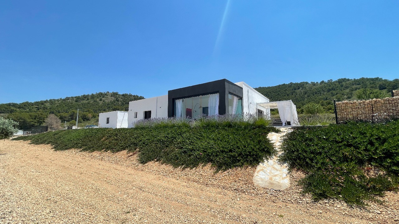 Villa te koop in Macisvenda