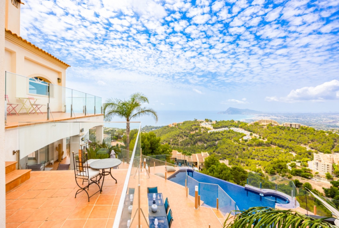 Villa te koop in Altea