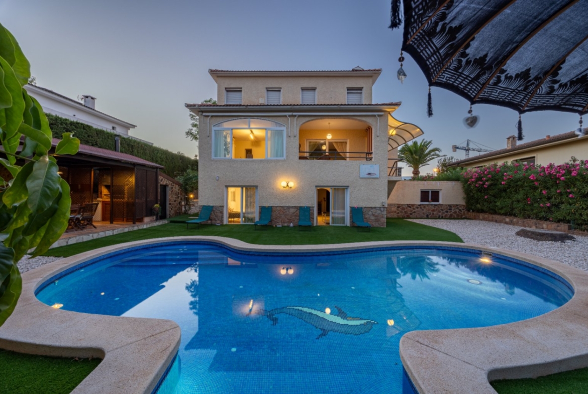 Villa te koop in Benidorm