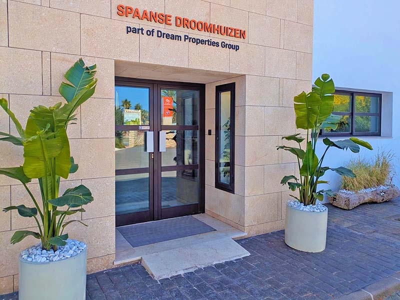 Nederlandse makelaar in Moraira- Costa Blanca