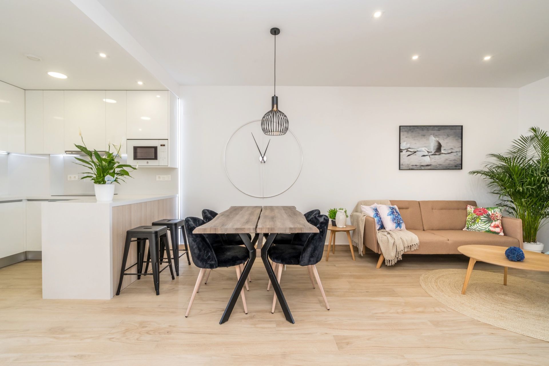 xr:d:DAFSG60DdYI:6,j:41134343823,t:22111611