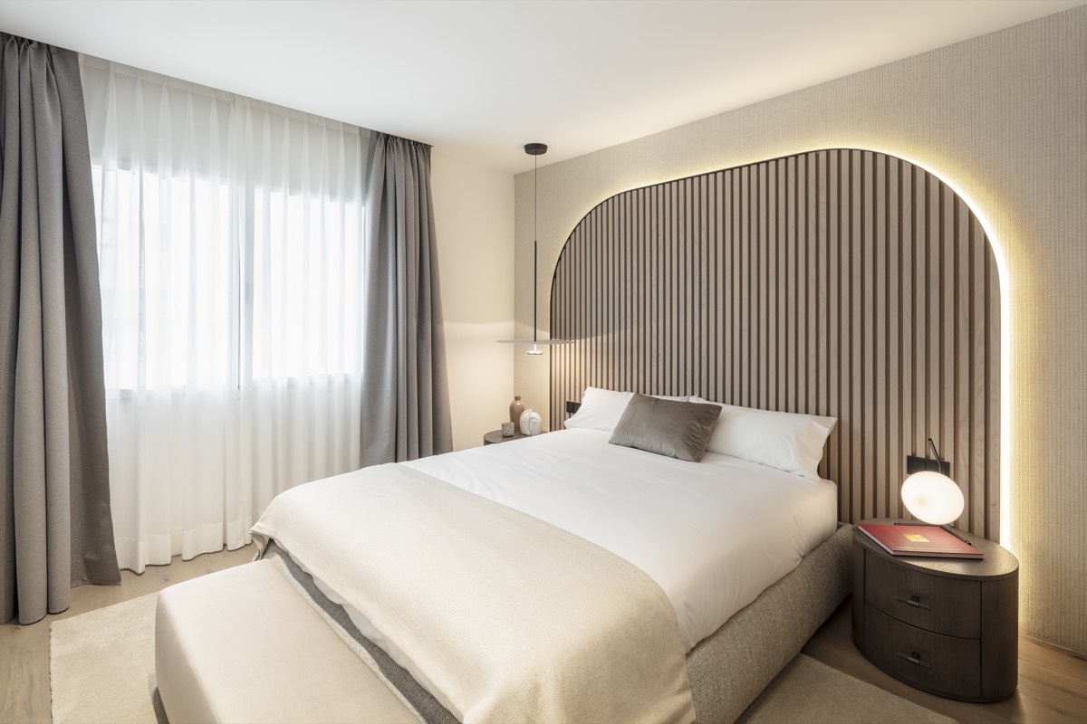 DP-100-14748962-01-11