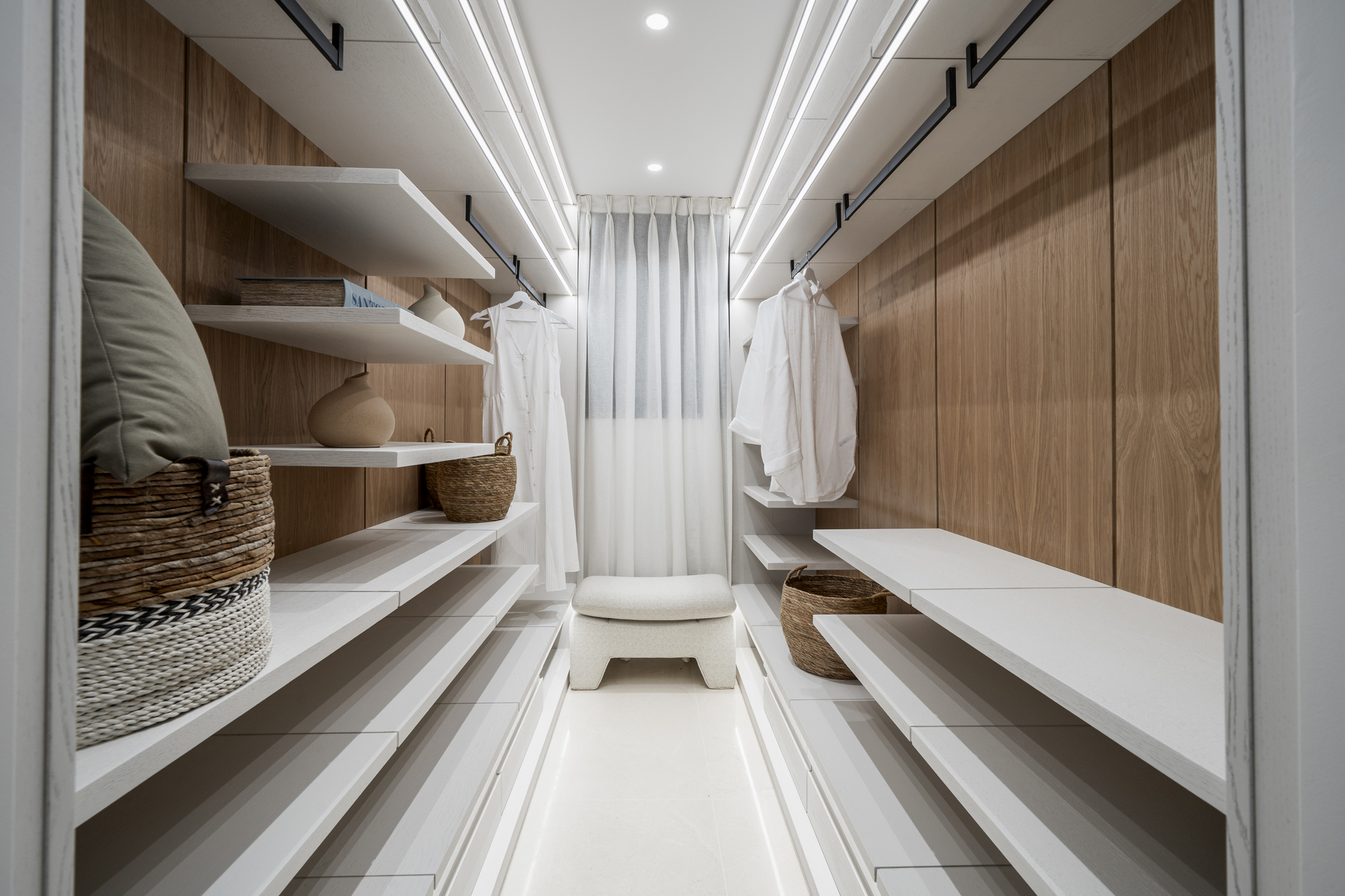 DP-100-16543859-01-12