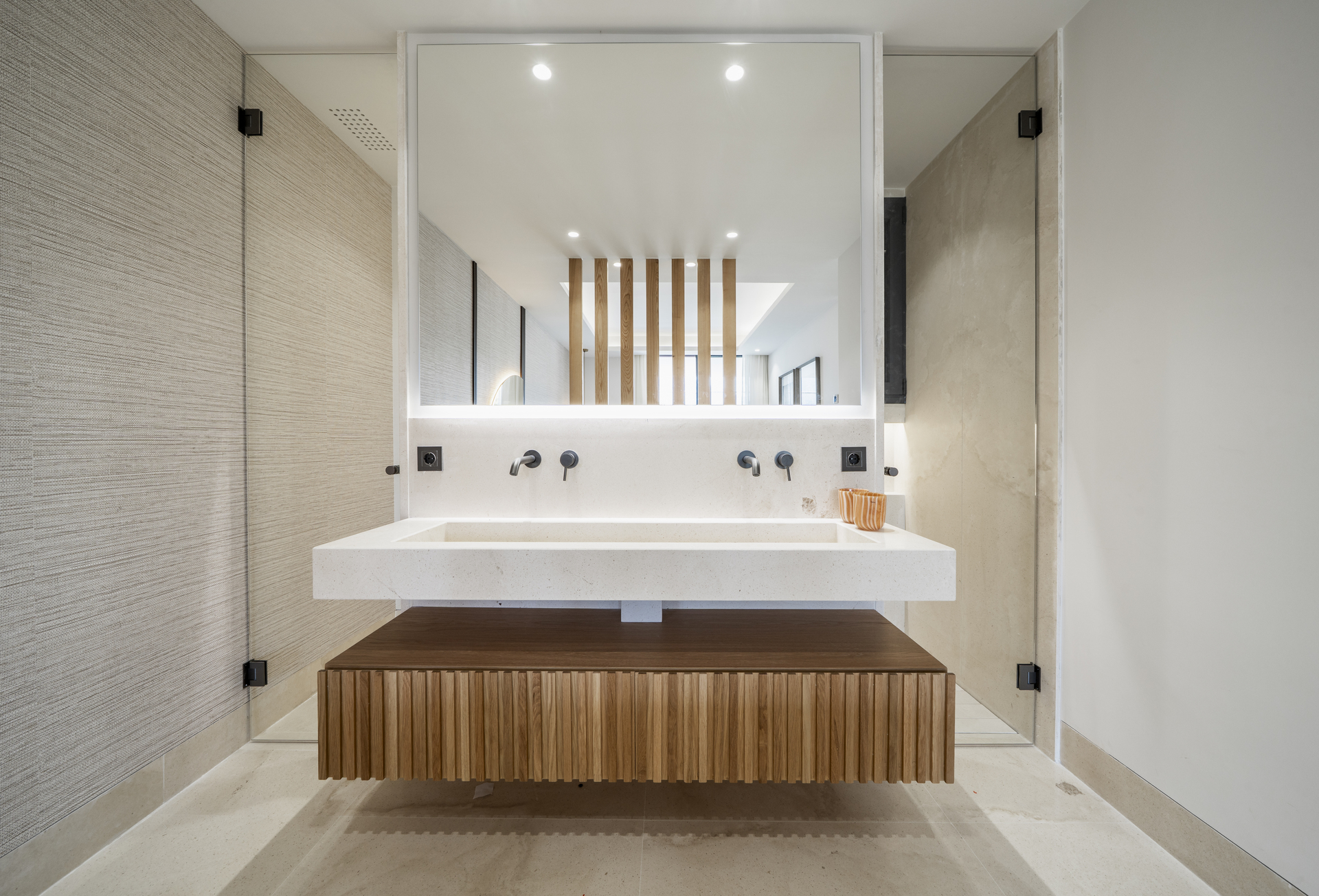 DP-100-16543859-01-14