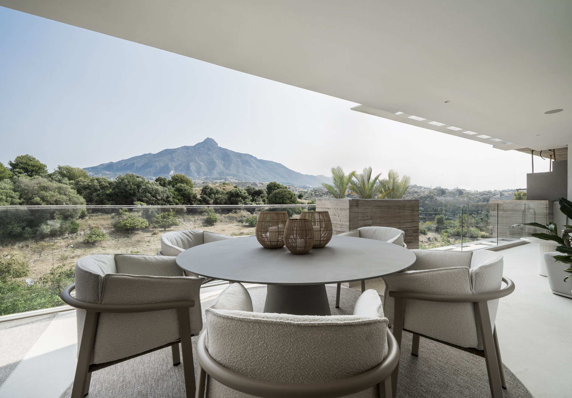 DP-100-16543859-01-23