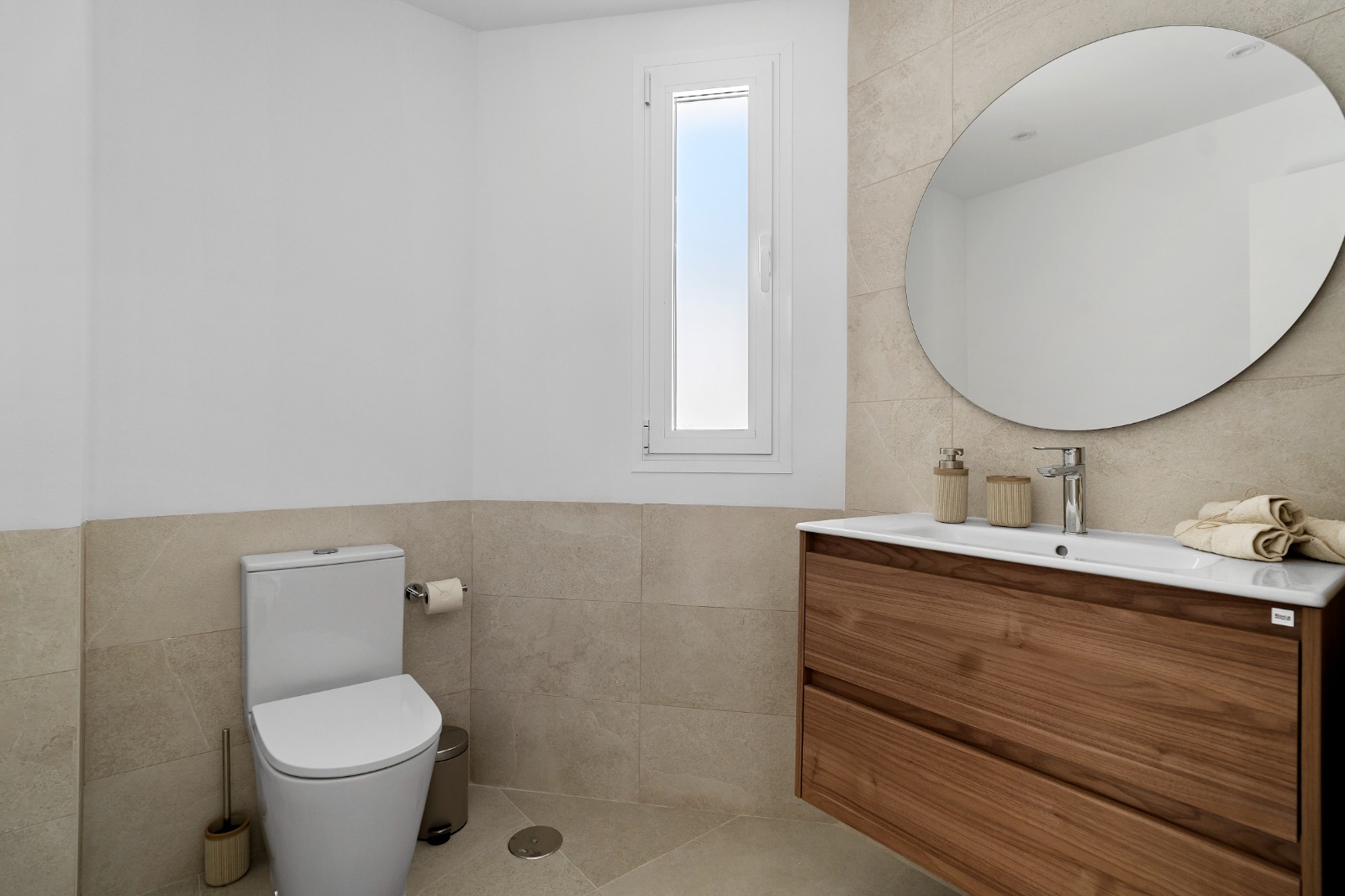 DP-100-26961906-01-2