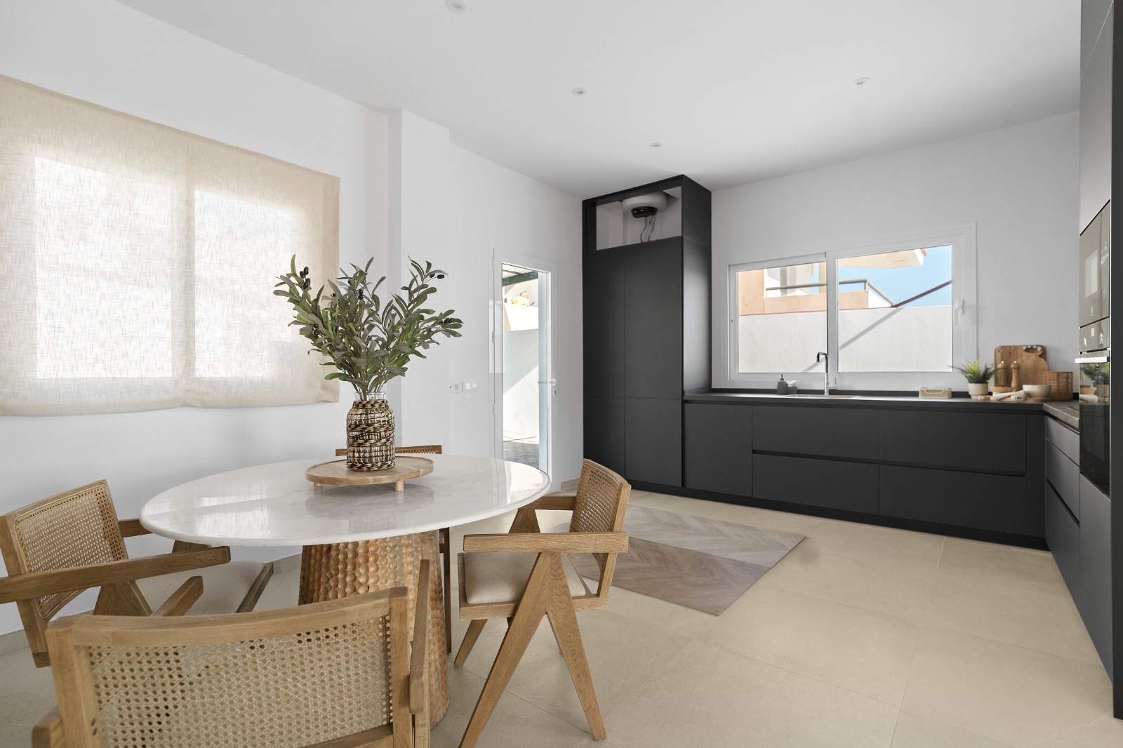 DP-100-26961906-01-4