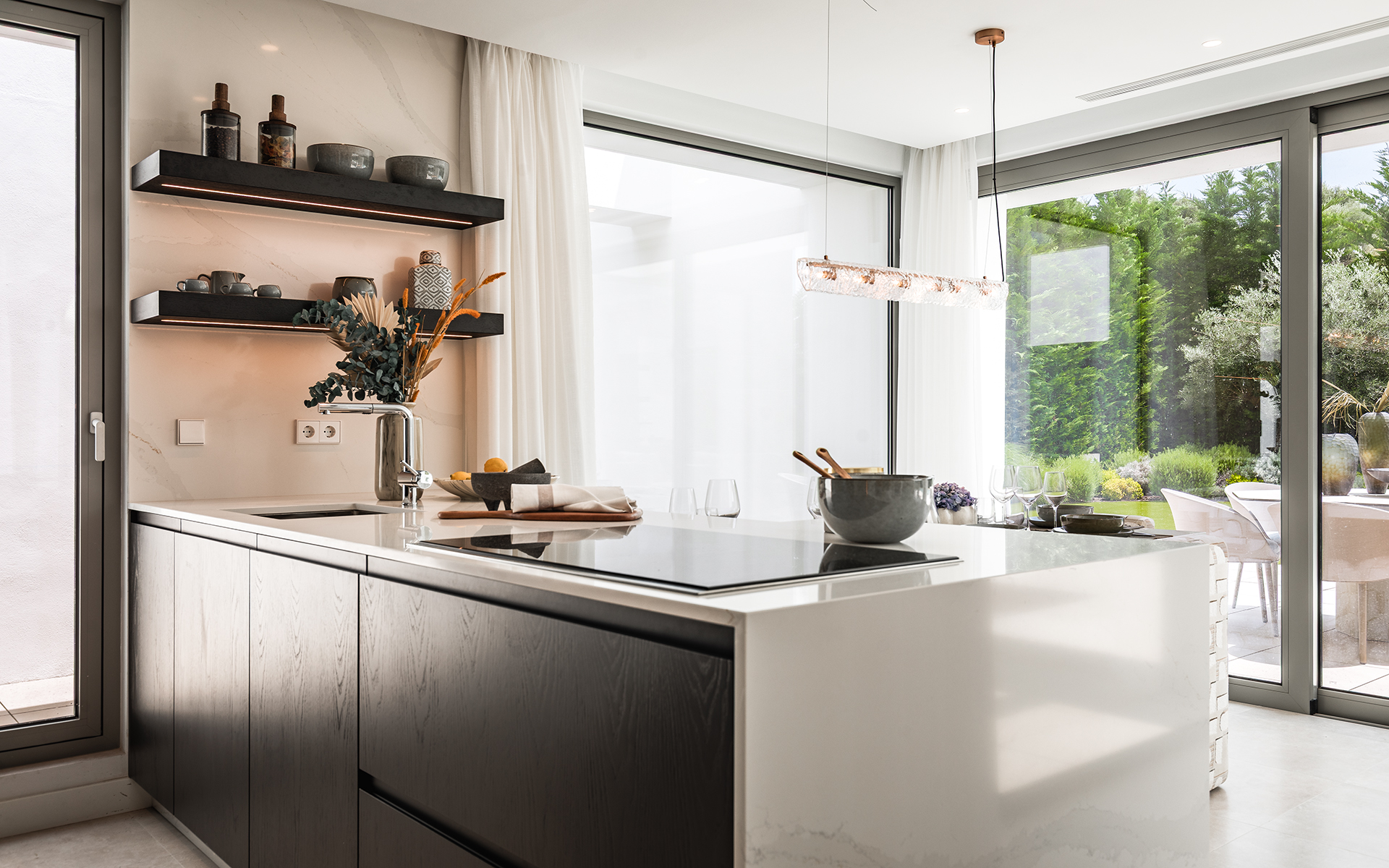 DP-100-28262035-01-16