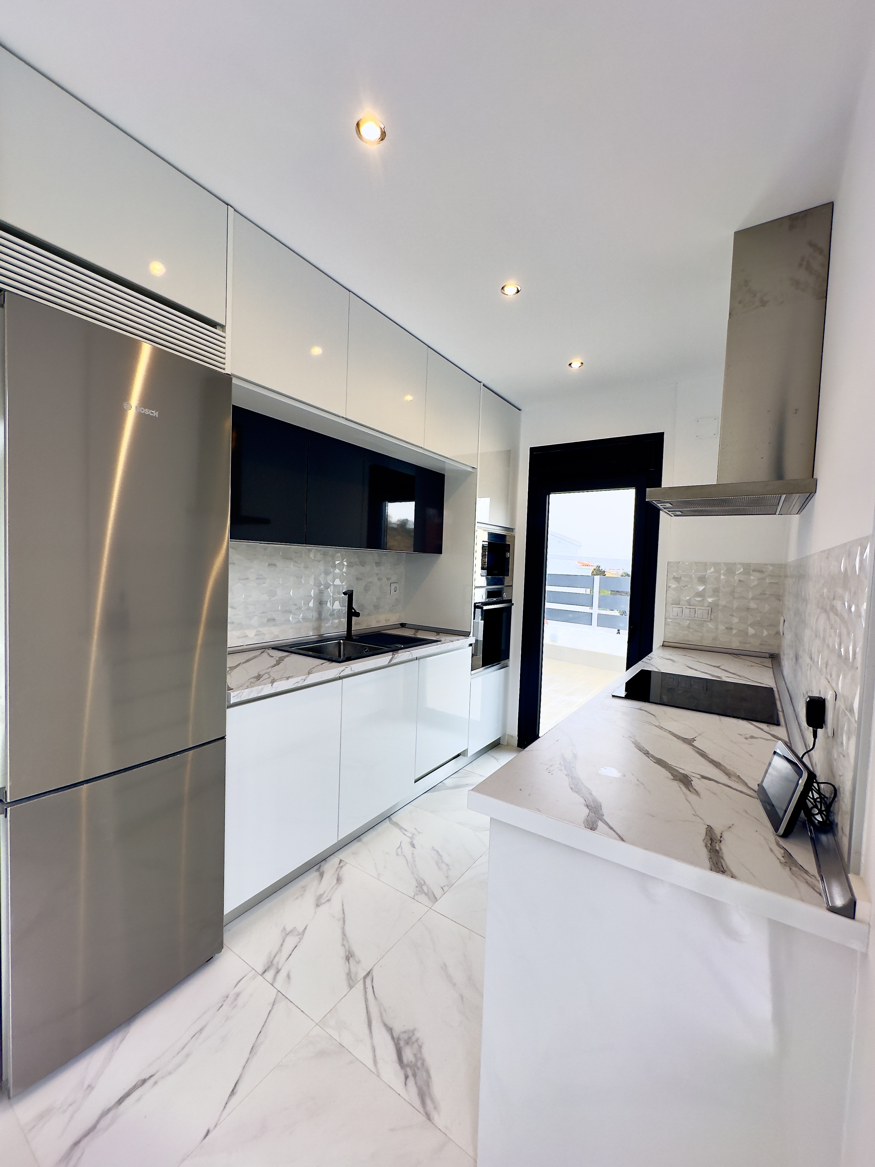 DP-110-10645048-01-12