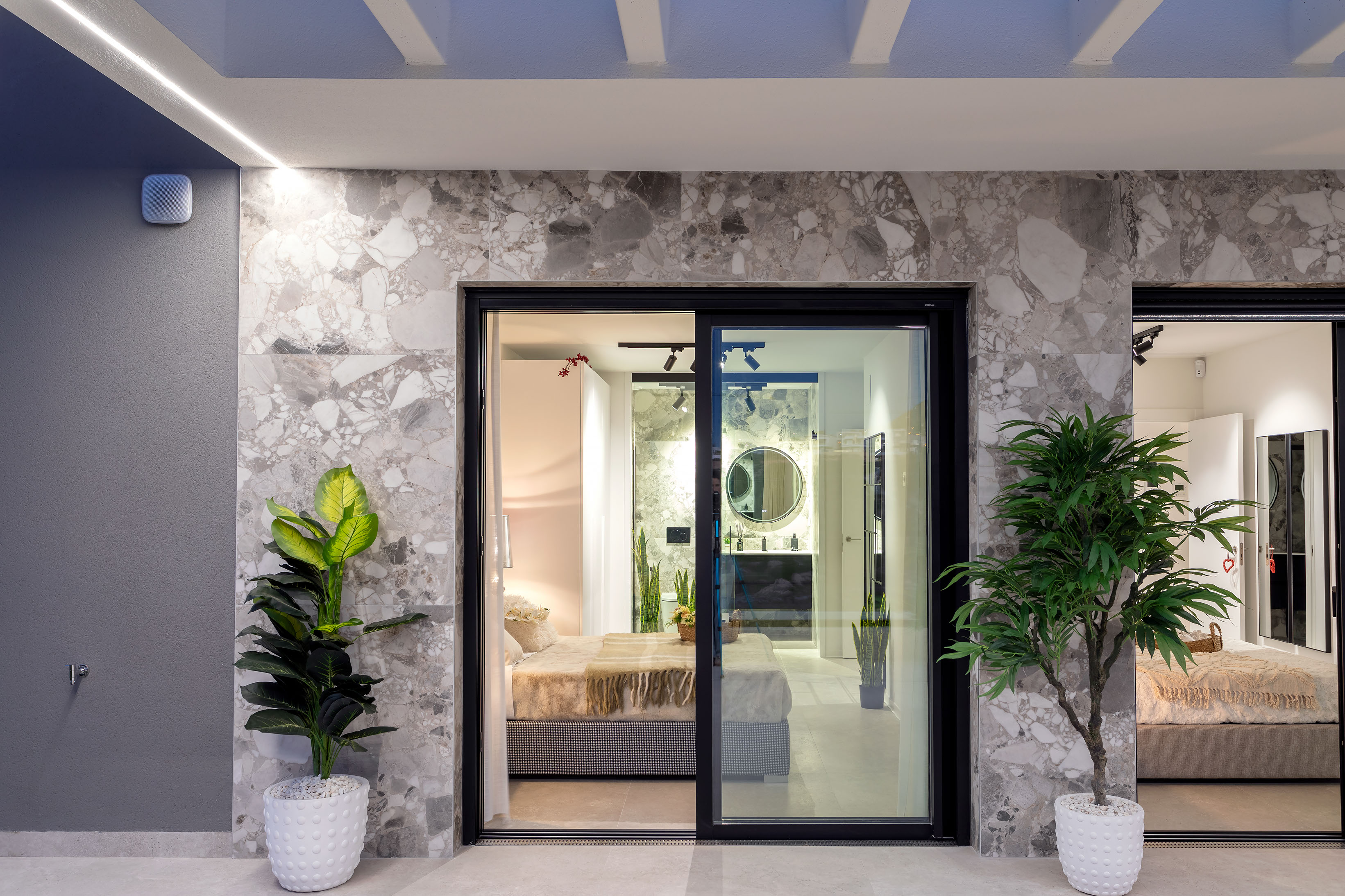 DP-110-21218226-01-42