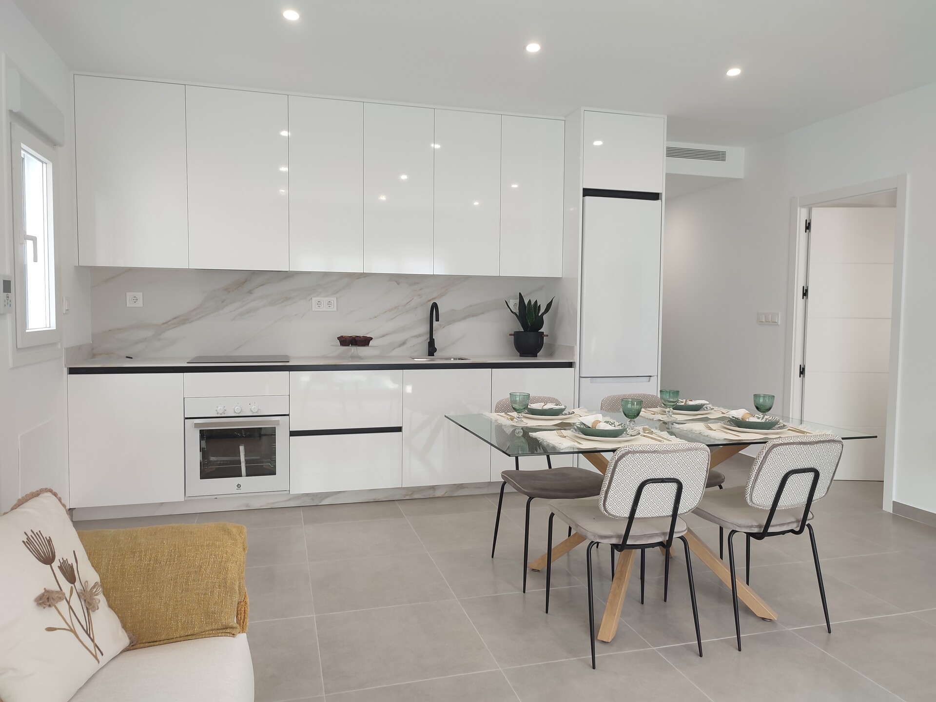 DP-110-35370592-01-18