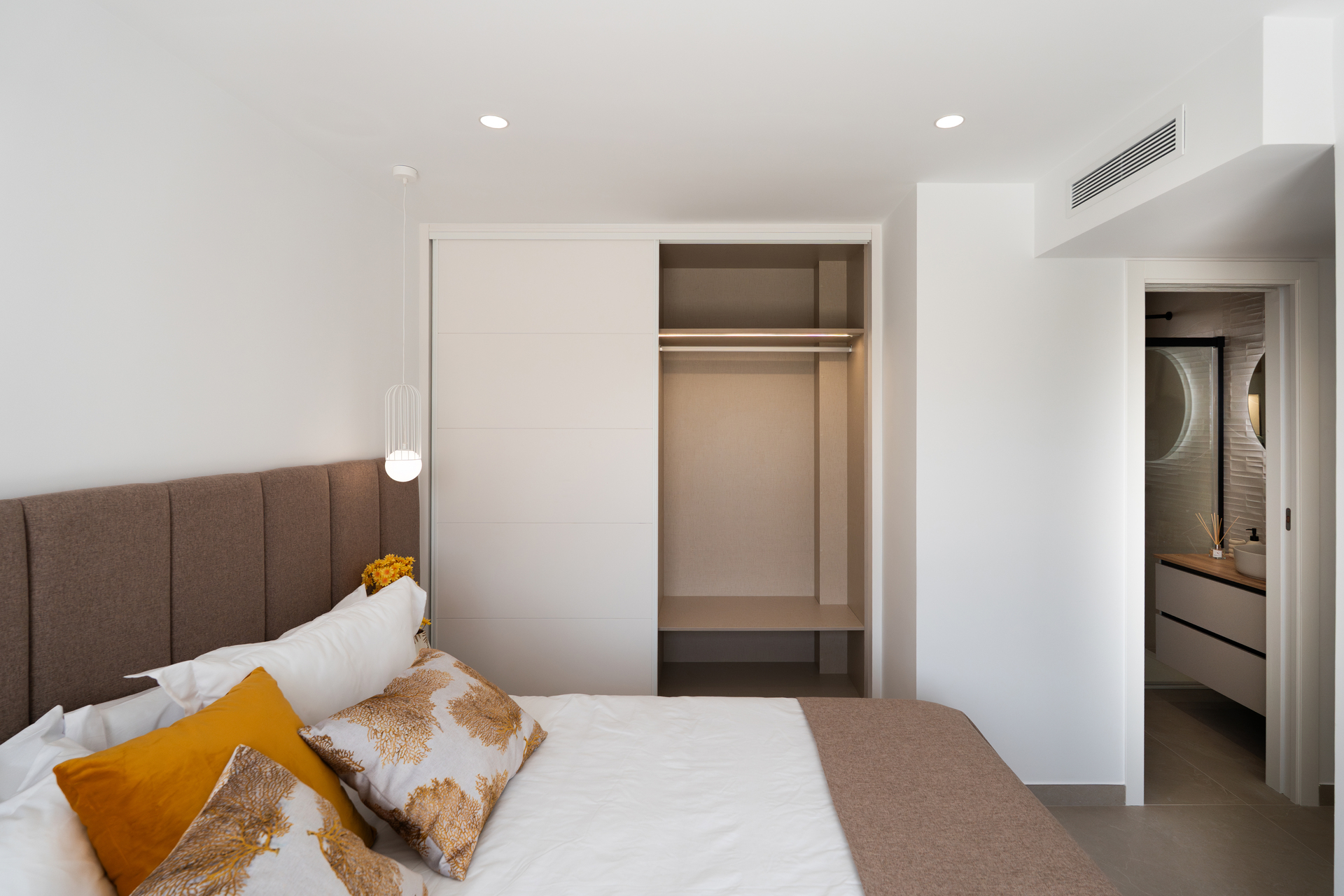 DP-110-62372565-01-22