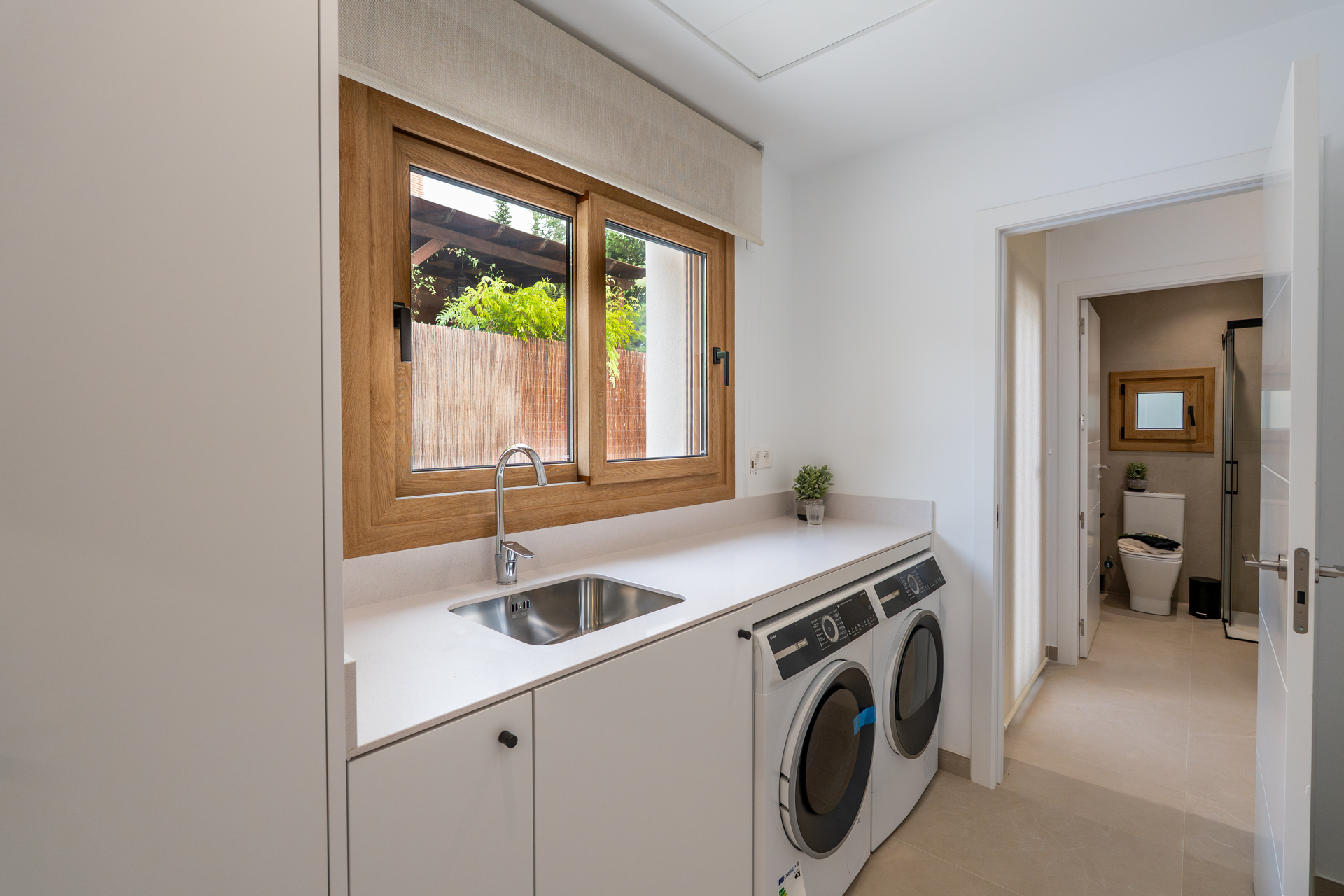 DP-110-62372565-01-23