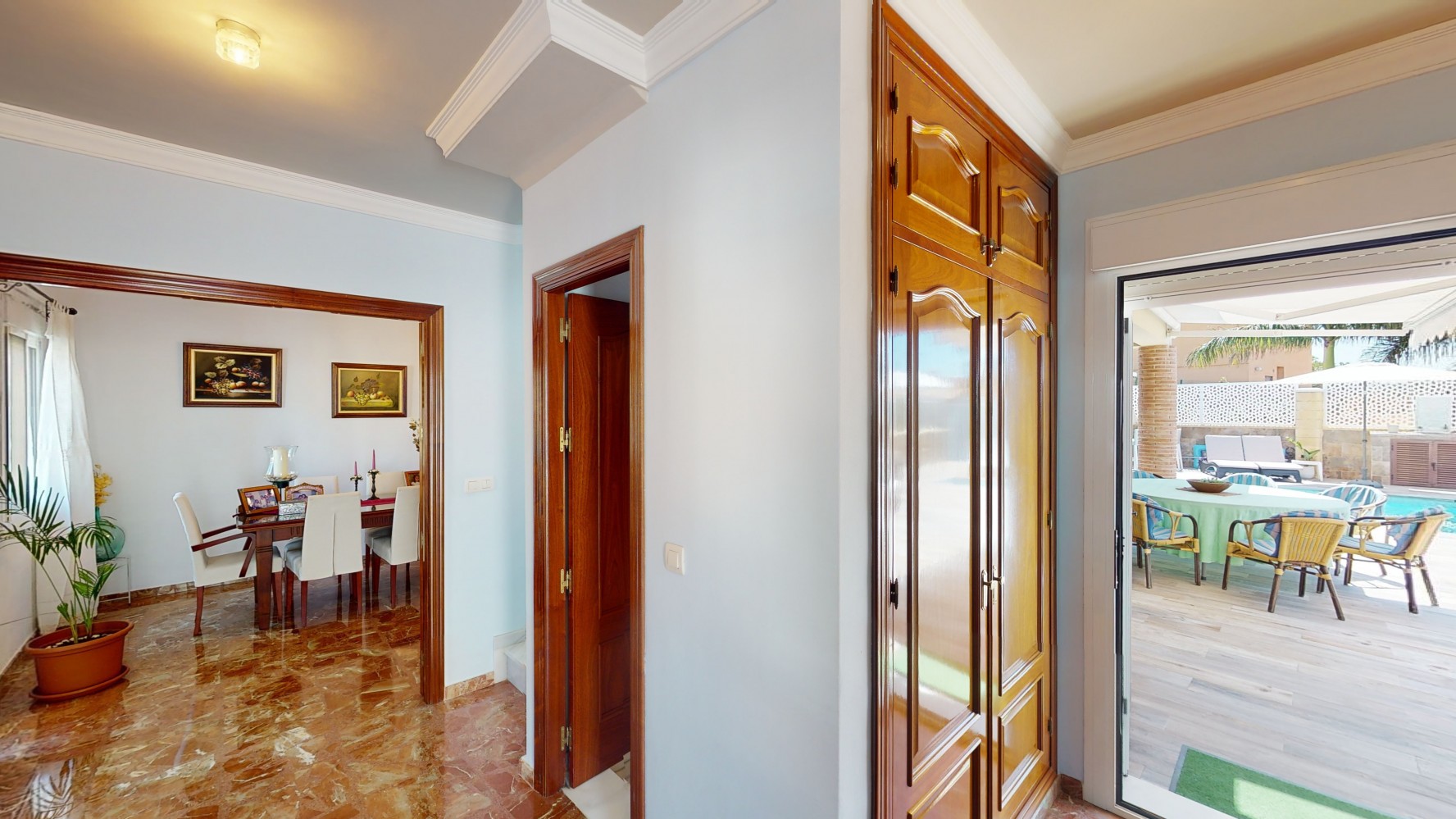 Semi-detached Villa te koop in Torre del Mar