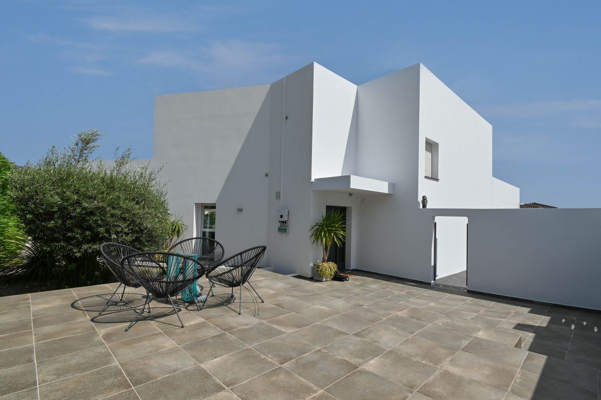 Moderne villa sol park Moraira (12)