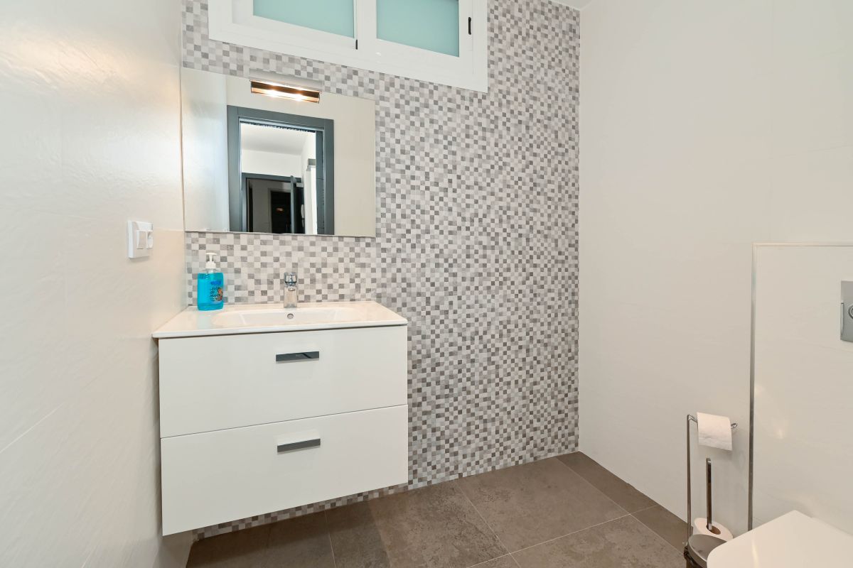 Moderne villa sol park Moraira (22)