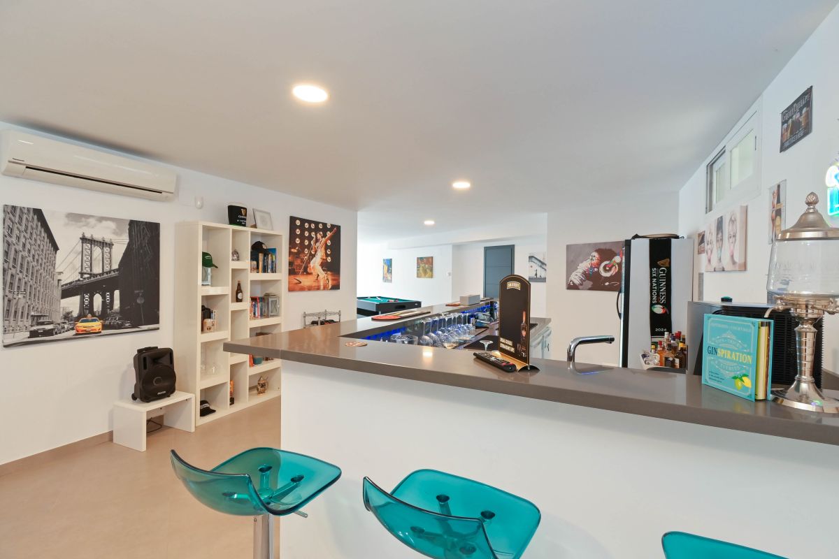 Moderne villa sol park Moraira (23)