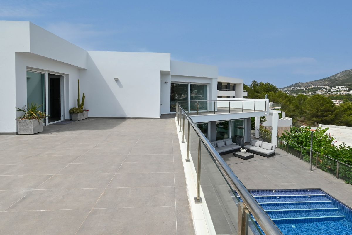 Moderne villa sol park Moraira (32)