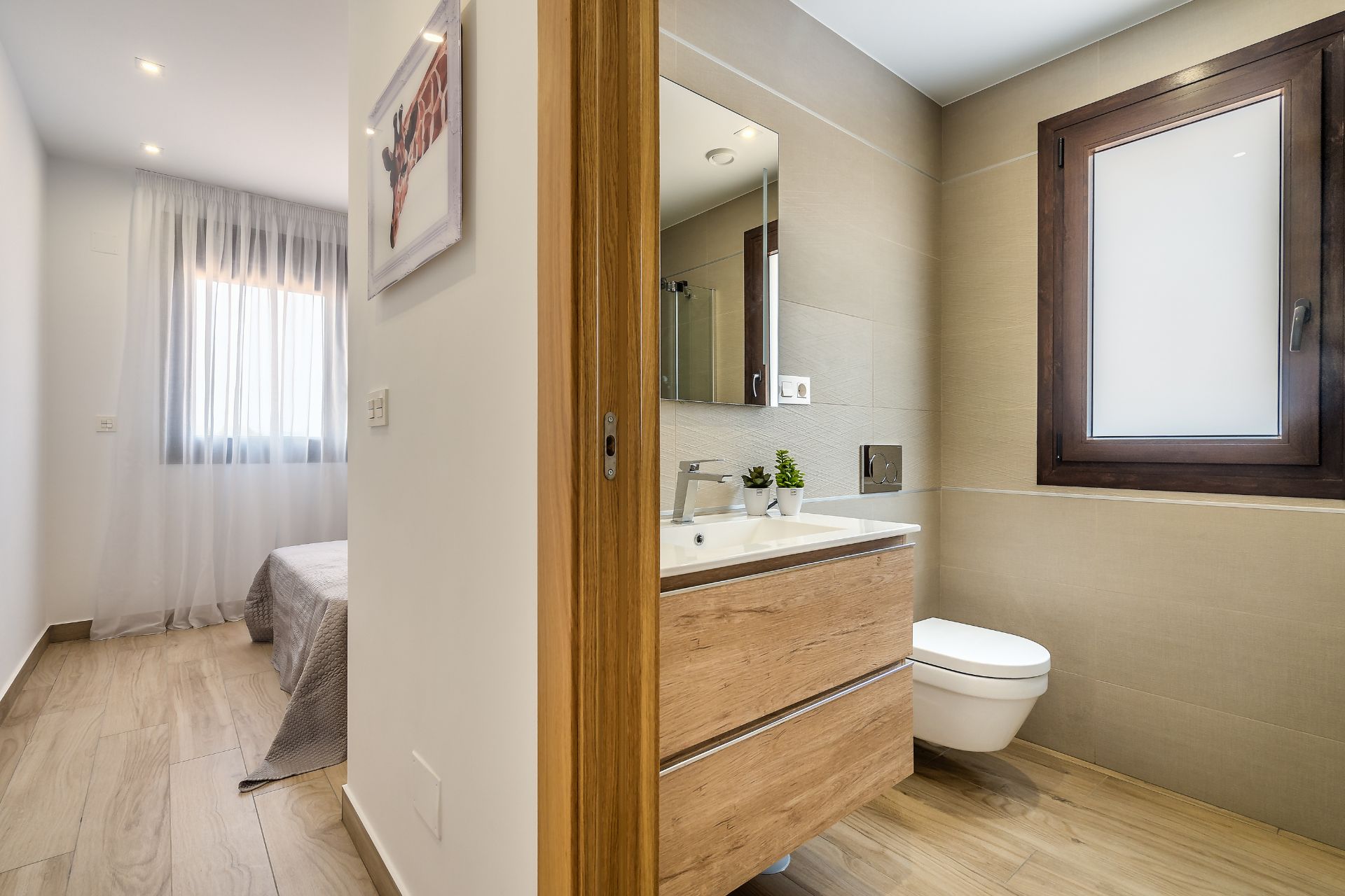 xr:d:DAFSG60DdYI:6,j:41134343823,t:22111611