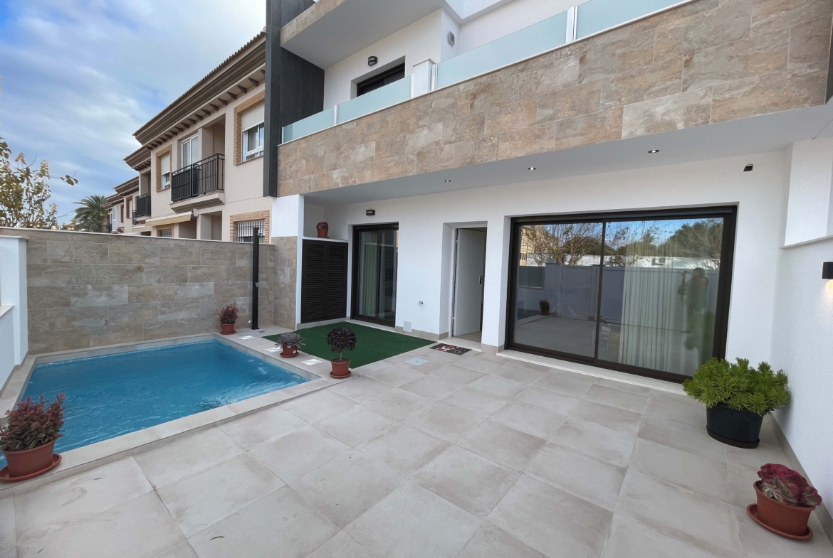 Nieuwbouw Geschakelde woning in San Pedro del Pinatar