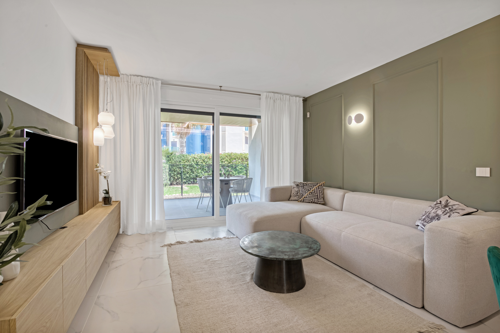 DP-110-23575736-01-33