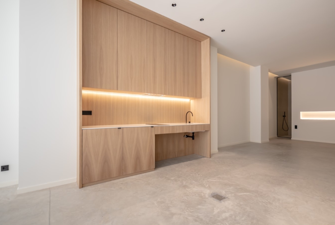 Gerenoveerd appartement te koop in Valencia