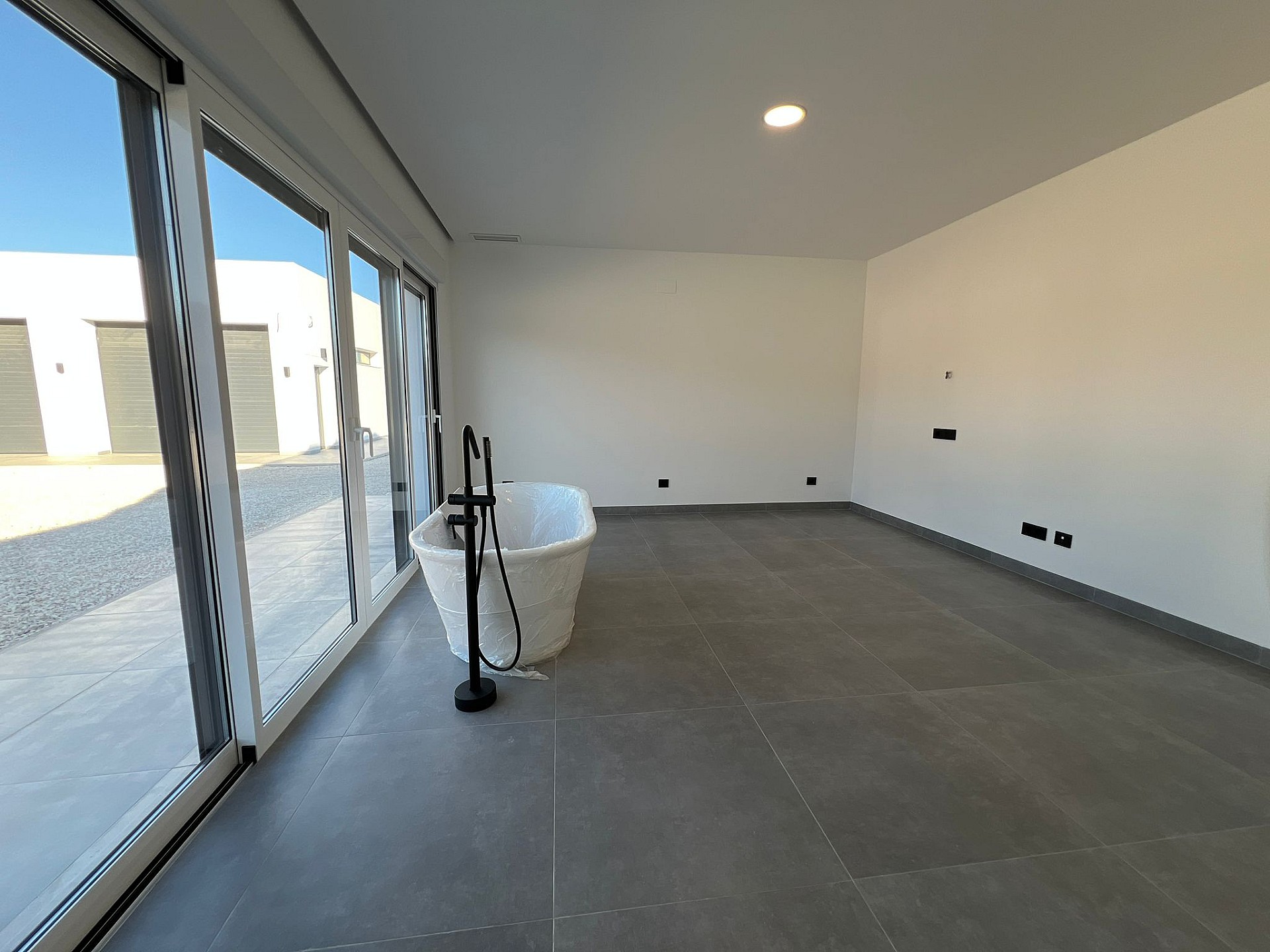 w_img-20241219-wa0071