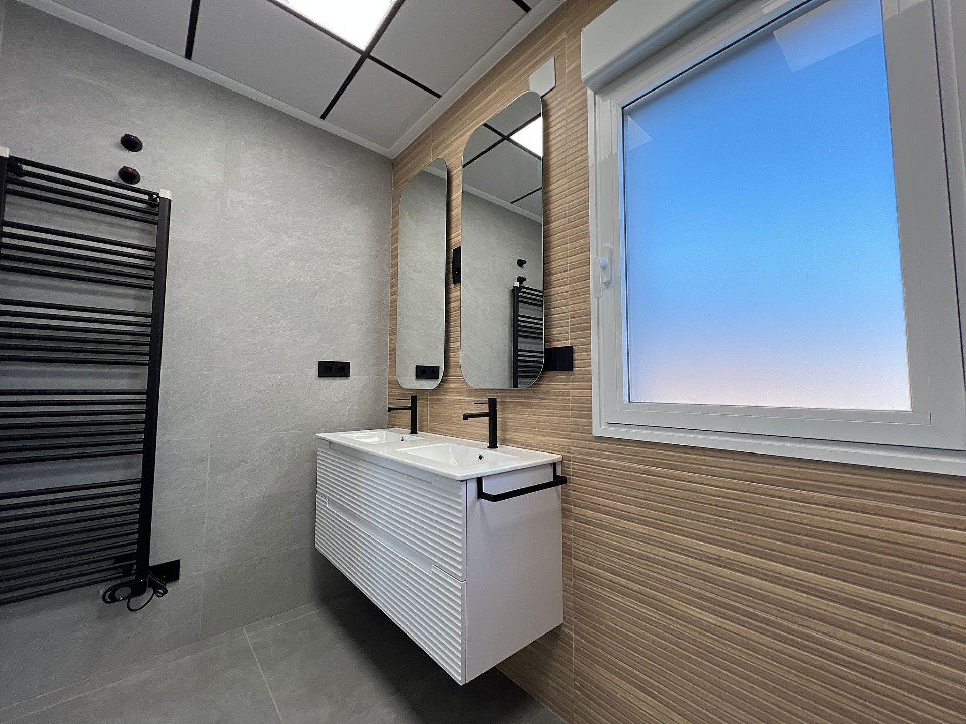 w_img-20241219-wa0080