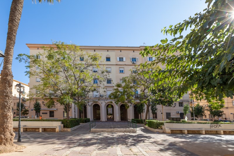 Appartement met zeezicht in Valencia (40)