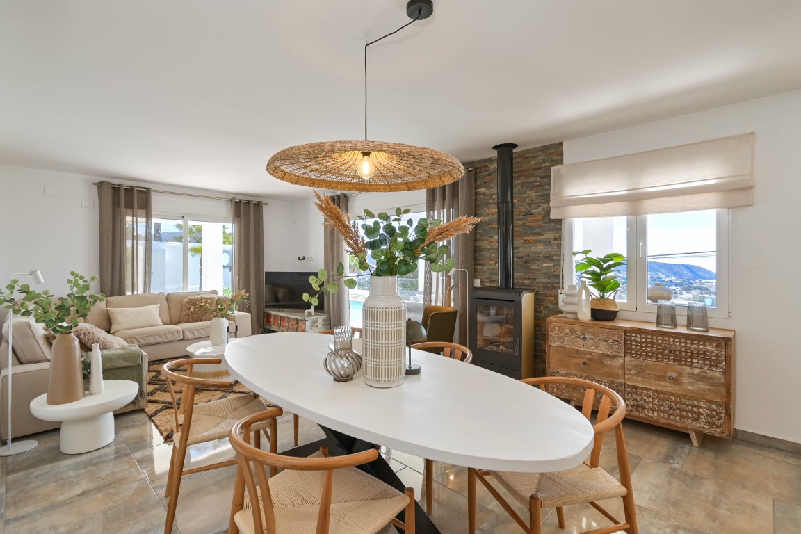 Villa te koop met zeezicht in Moraira (17)