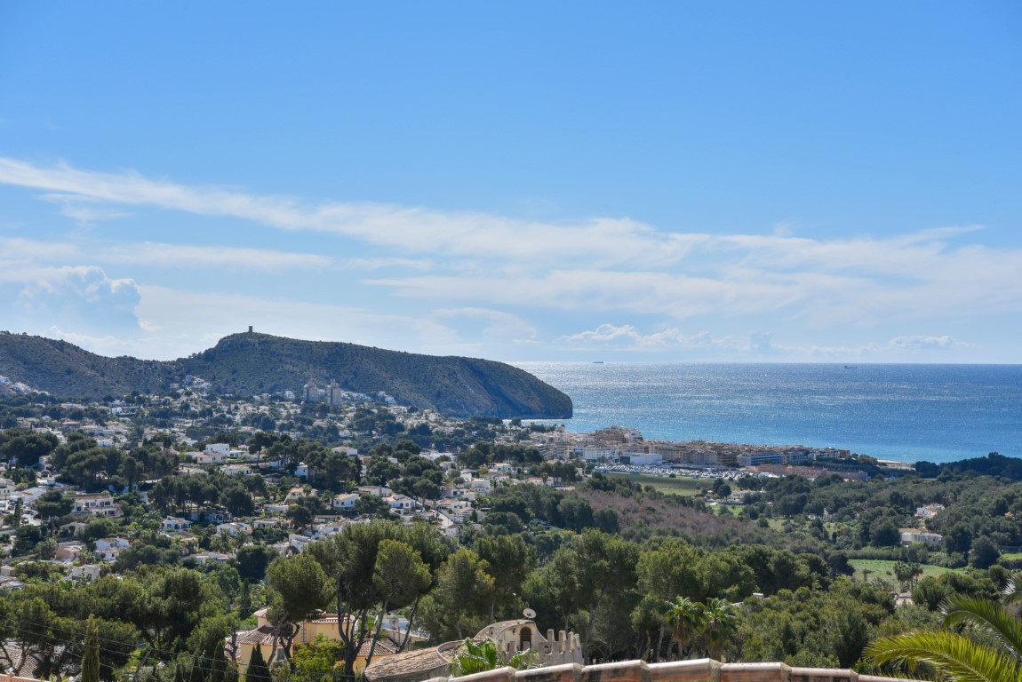 Villa te koop met zeezicht in Moraira (33)
