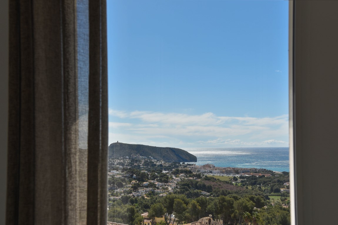 Villa te koop met zeezicht in Moraira (38)