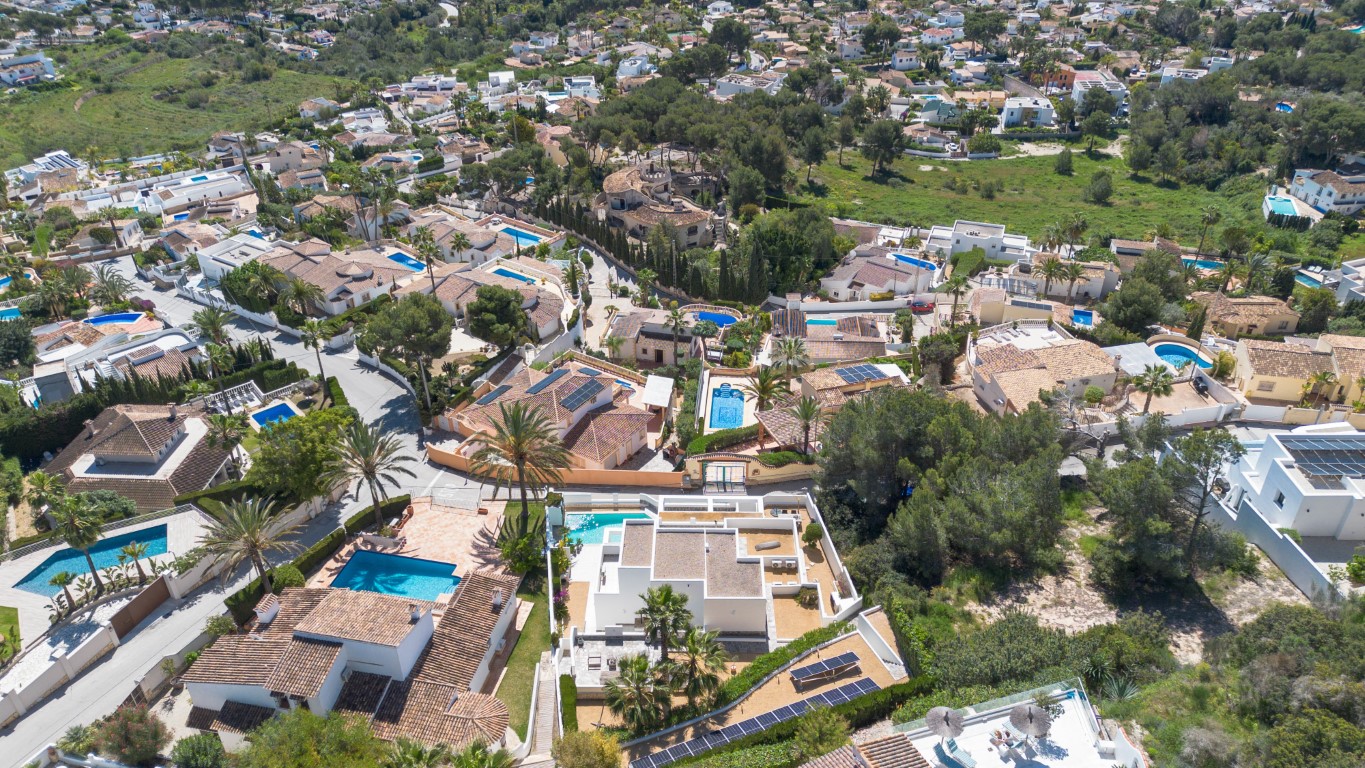 Villa te koop met zeezicht in Moraira (48)