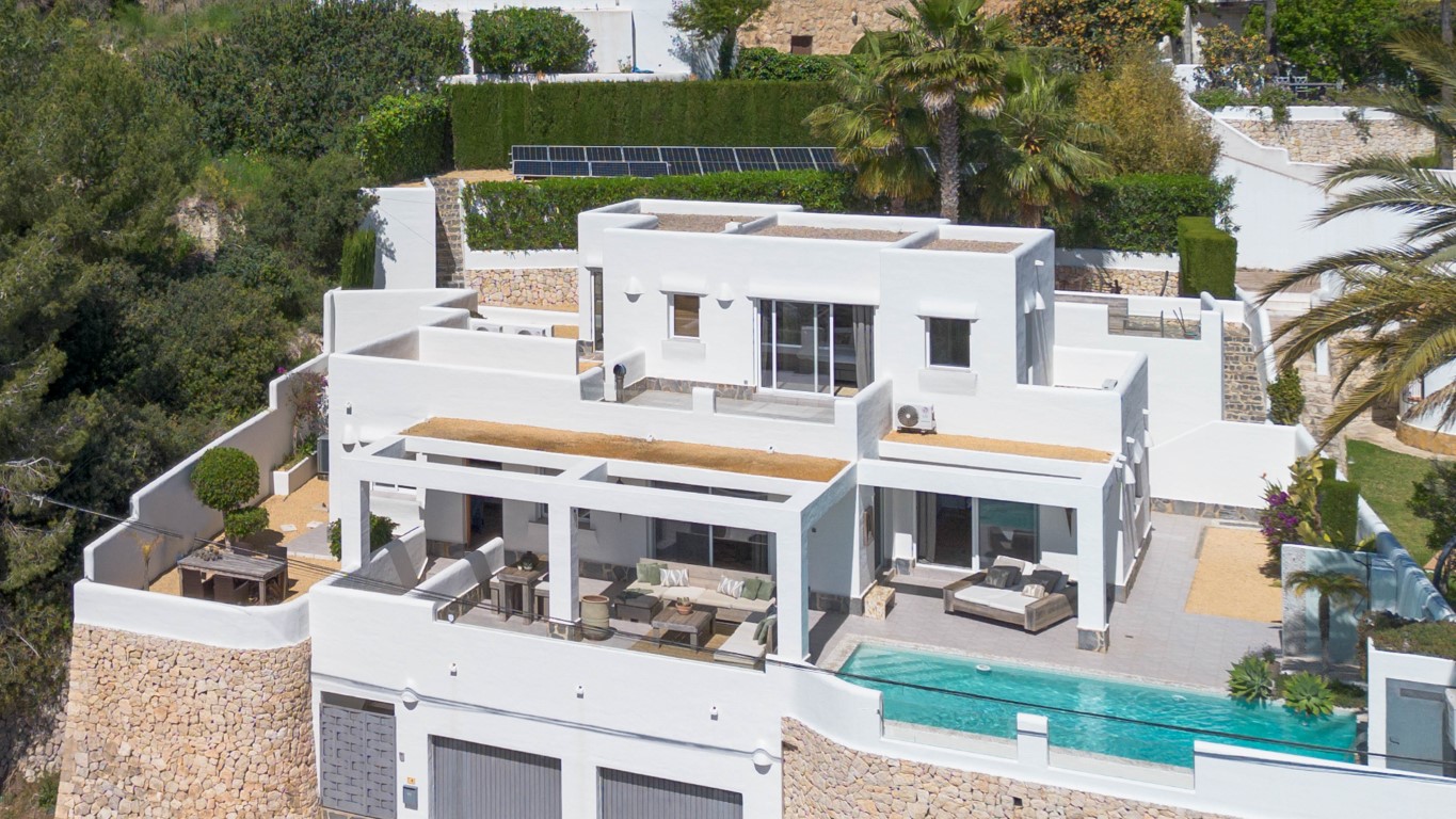 Villa te koop met zeezicht in Moraira (51)