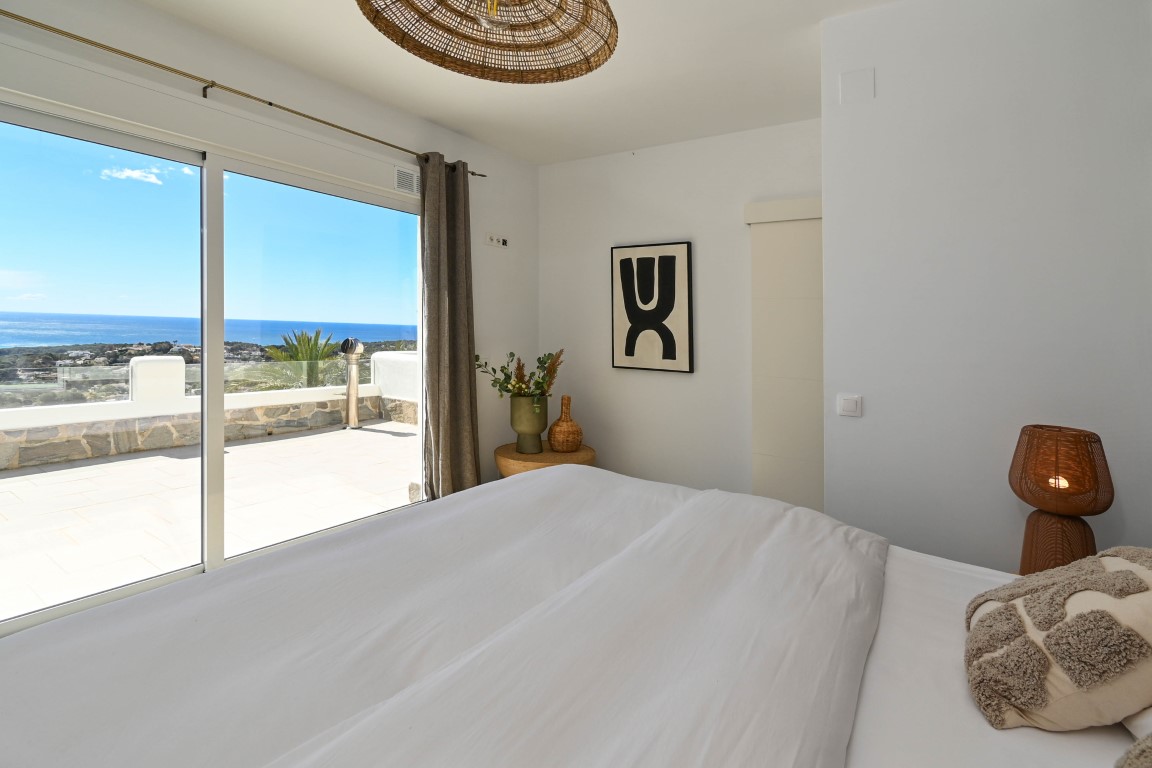 Villa te koop met zeezicht in Moraira (22)