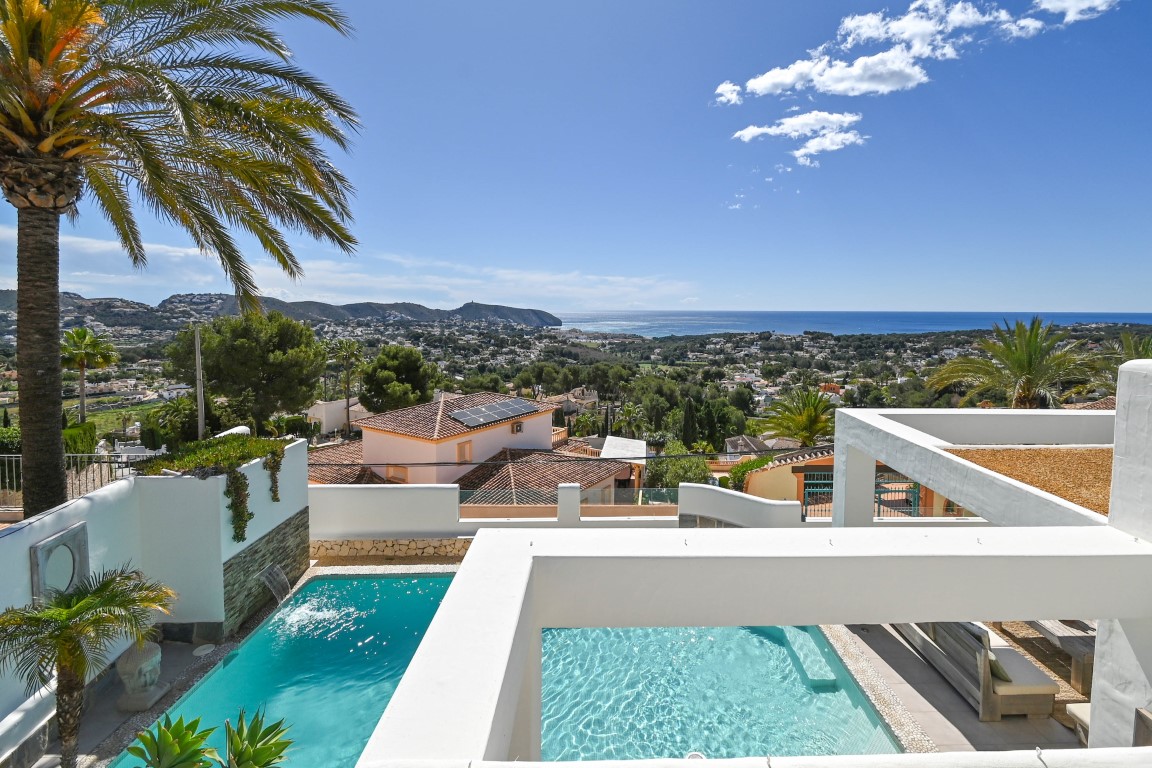 Villa te koop met zeezicht in Moraira (23)