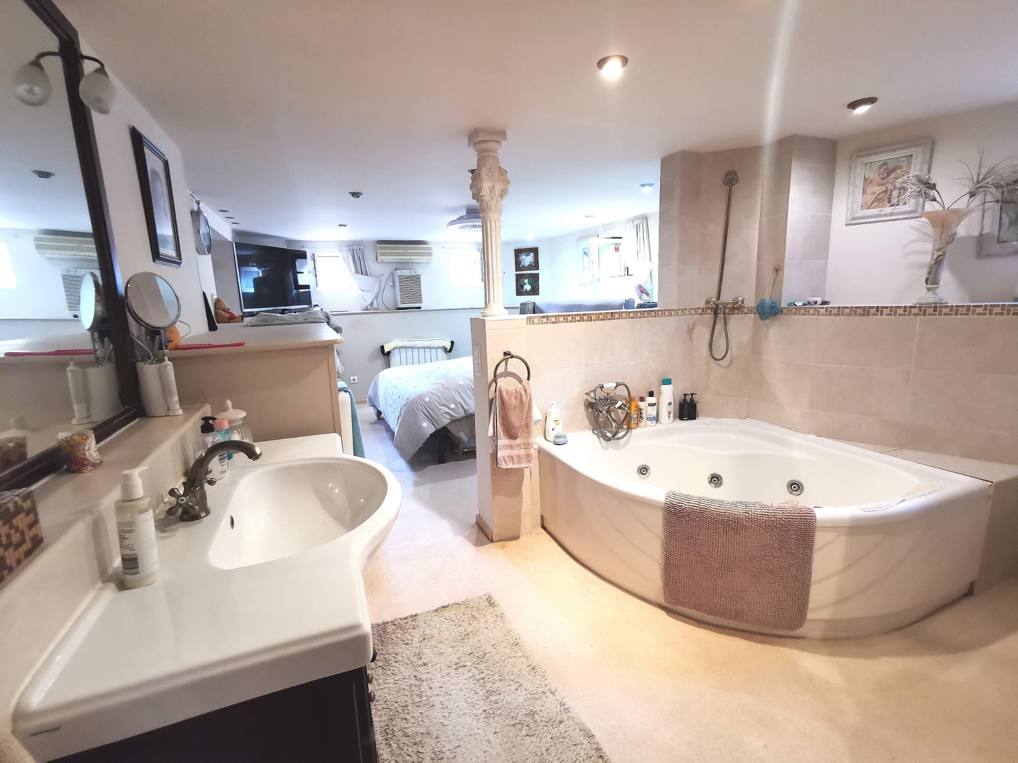 Villa met ruime tuin te koop in Lliria