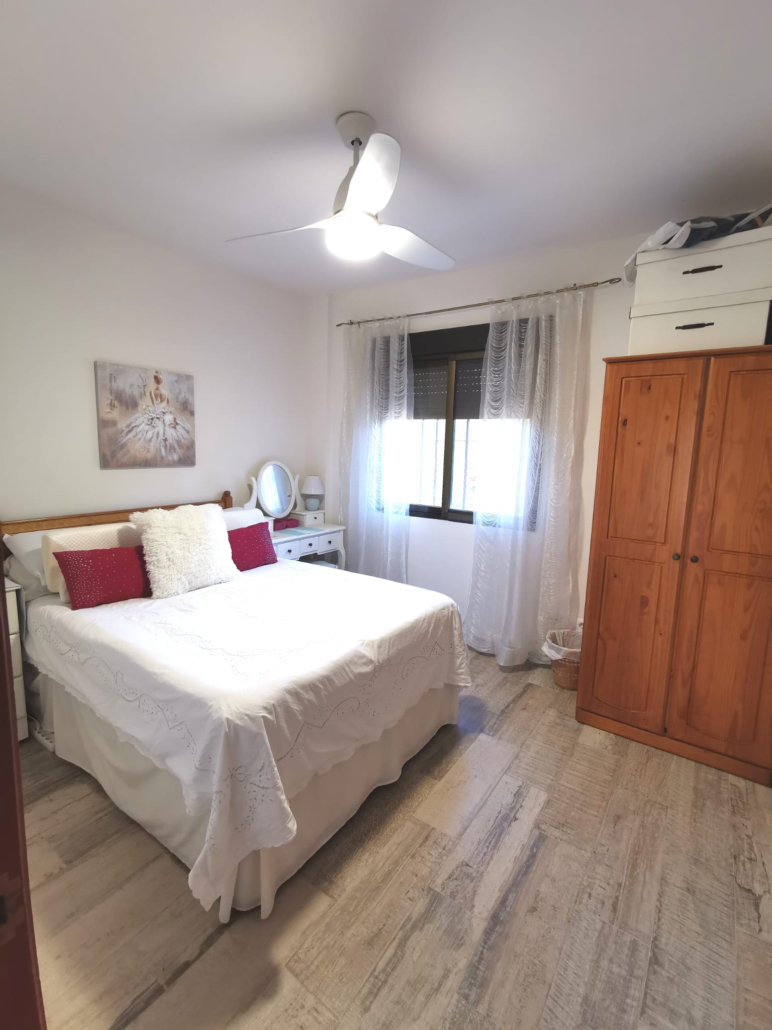 Villa met ruime tuin te koop in Lliria