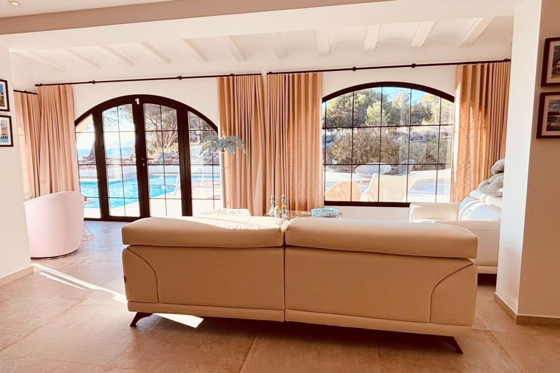 DP-02-ENJ-VI-00332-C-5 Luxe villa met zeezicht in Altea