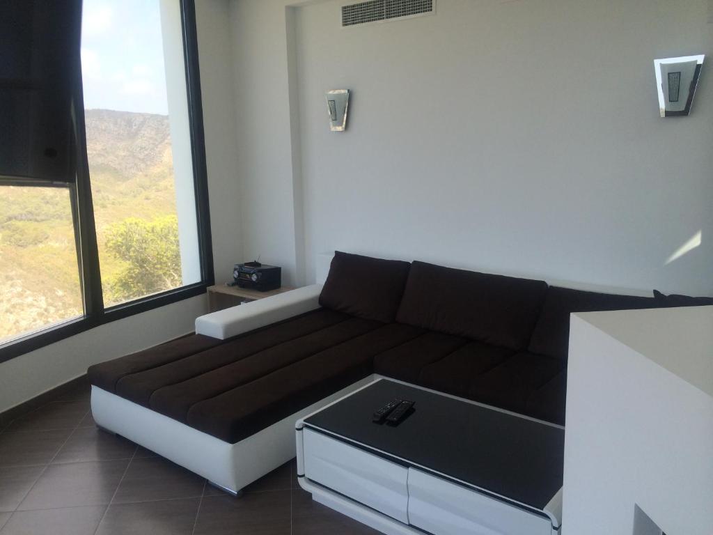 DP-02-ENJ-VI-00349-C-21 Schitterende villa met zeezicht te koop in Javea