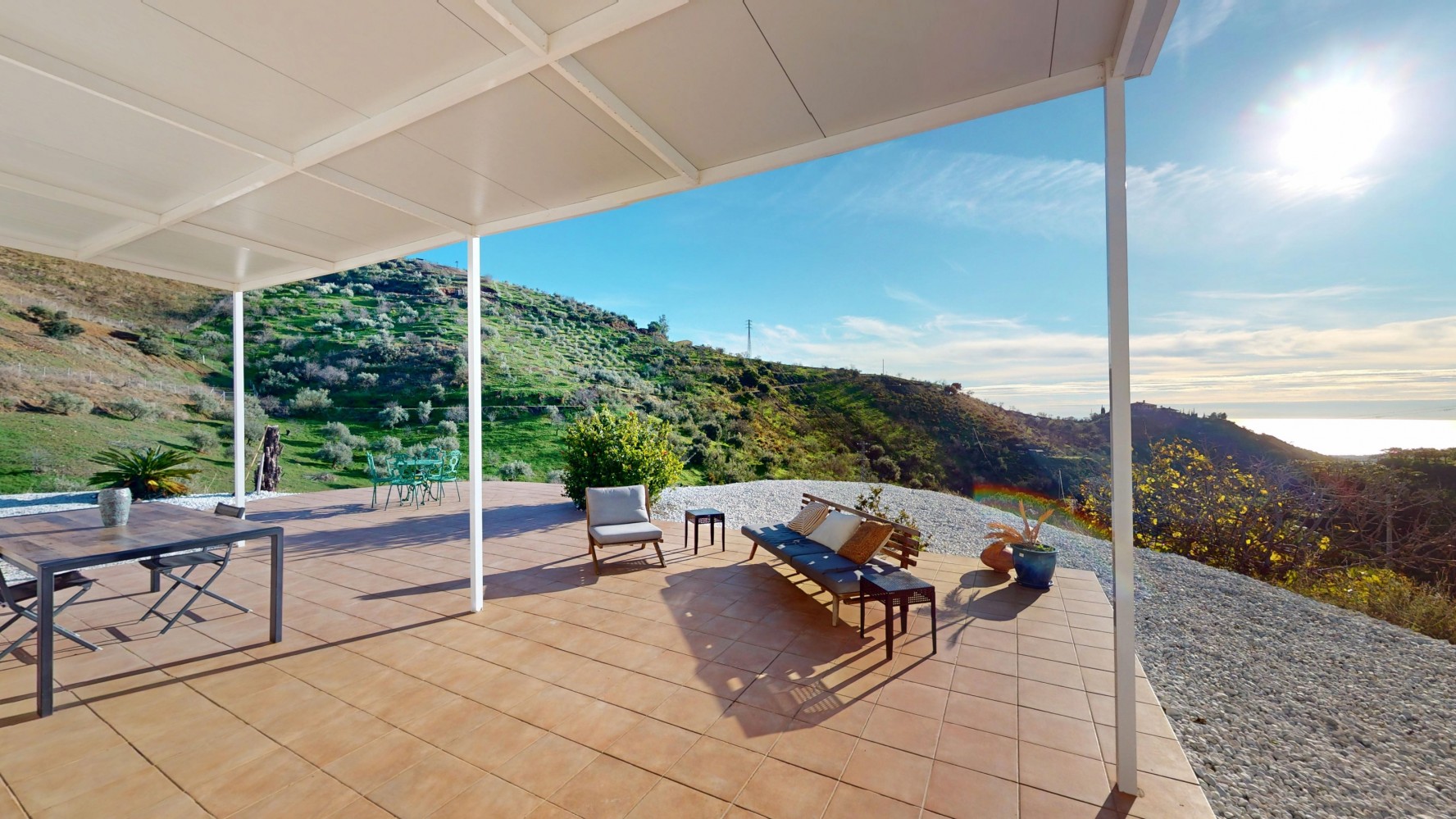 Villa te koop in Moclinejo
