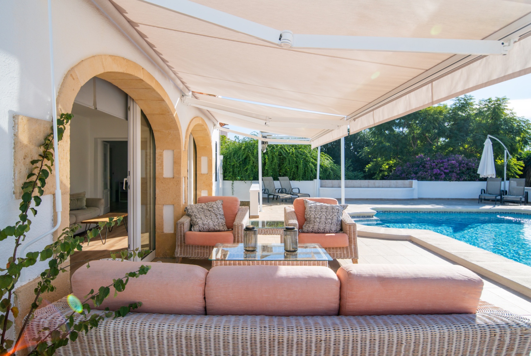 Gerenoveerde villa te koop in Javea