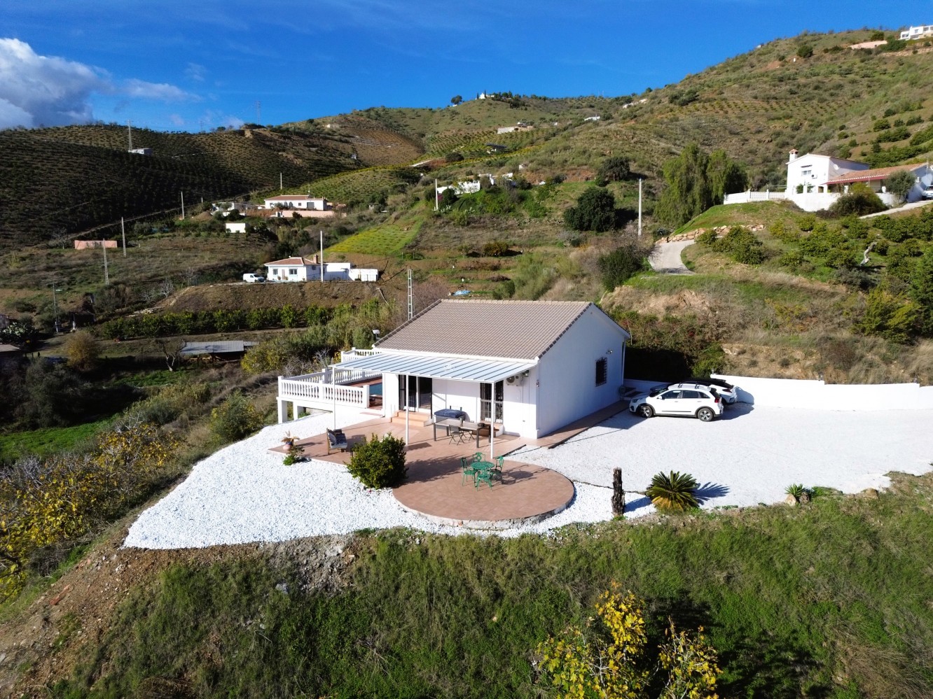 Villa te koop in Moclinejo